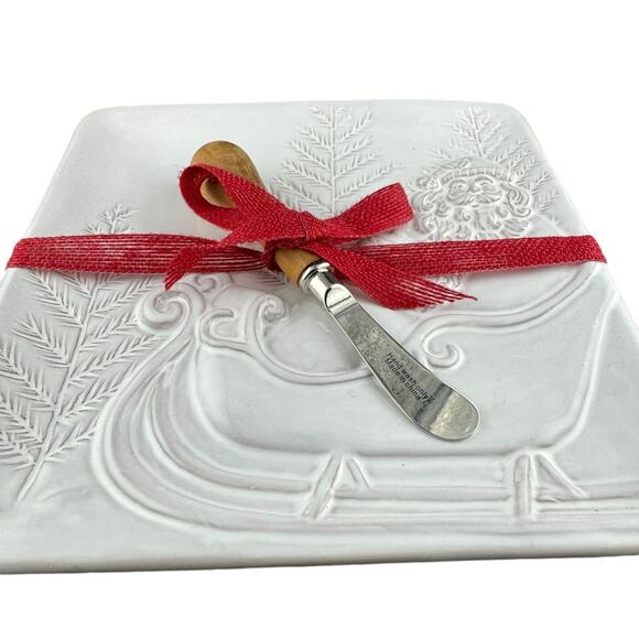 Mud Pie Santa in a Sleigh Cheese Plate with Spreader NWOT - Picture 2 of 3